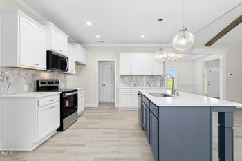 788 Shade Tree Rd, Benson, NC 27504