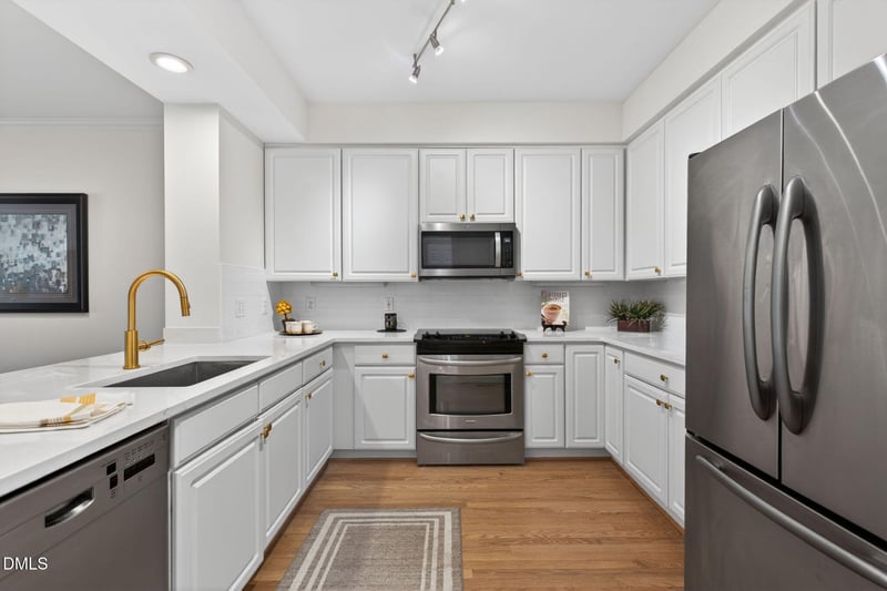 789 Crabtree Crossing Pw, Cary, NC 27513