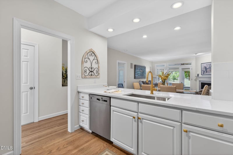 789 Crabtree Crossing Pw, Cary, NC 27513