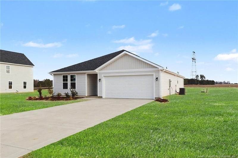 79 Baxley Dr, Dunn, NC 28334
