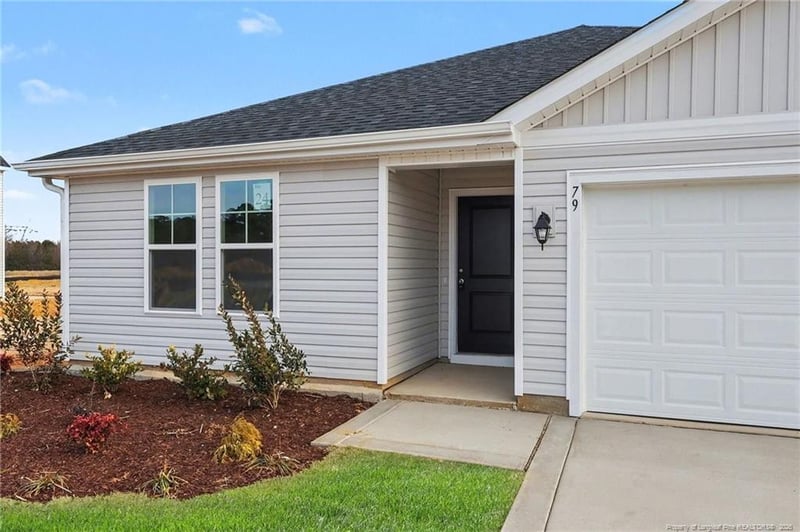 79 Baxley Dr, Dunn, NC 28334