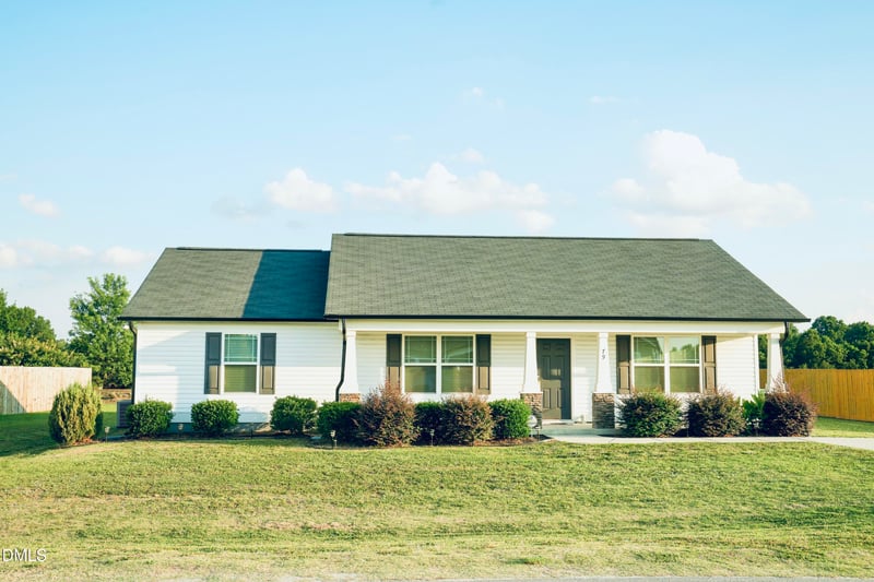 79 Beaver Tavern Dr, Benson, NC 27504