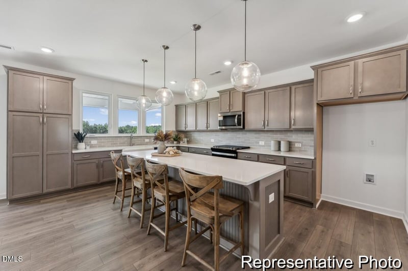 79 Curling Creek Dr #I287, Clayton, NC 27527