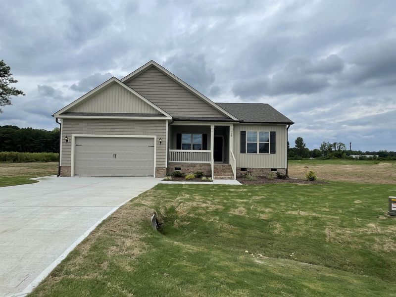 79 S Goodling Park Dr, Selma, NC 27576