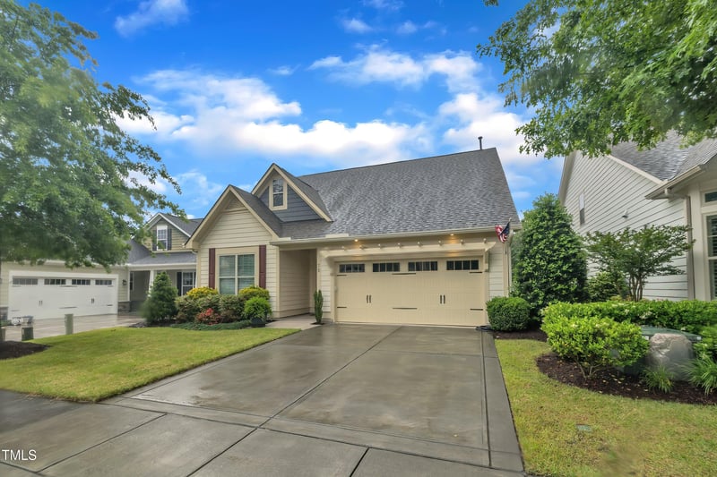 79 Heatherwood Dr, Chapel Hill, NC 27516