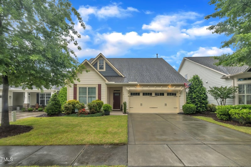 79 Heatherwood Dr, Chapel Hill, NC 27516