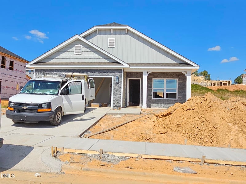 79 Northwood Dr, Fuquay Varina, NC 27526