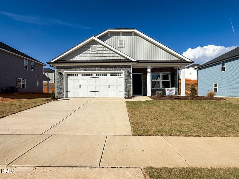 79 Northwood Dr, Fuquay Varina, NC 27526