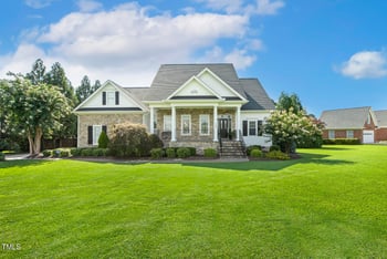 7900 Whimbrel Ln, Fuquay Varina, NC 27526