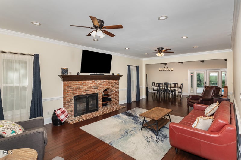 7901 Farnham Ct, Raleigh, NC 27615