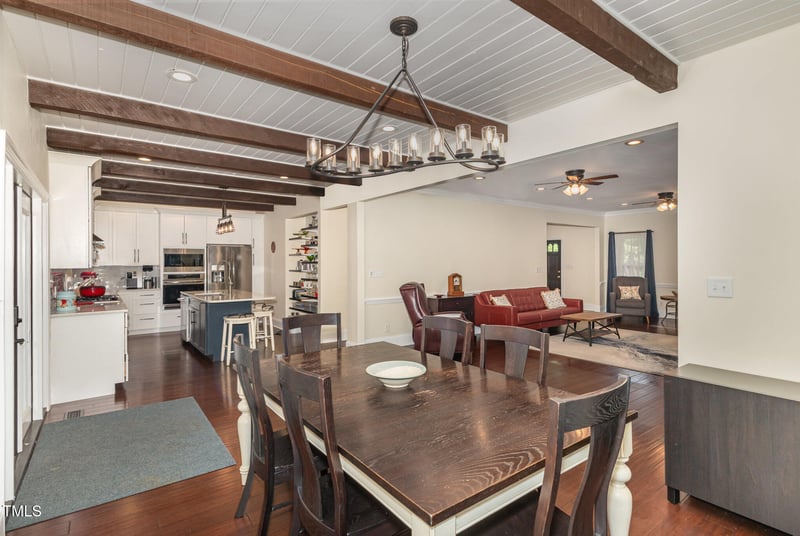 7901 Farnham Ct, Raleigh, NC 27615