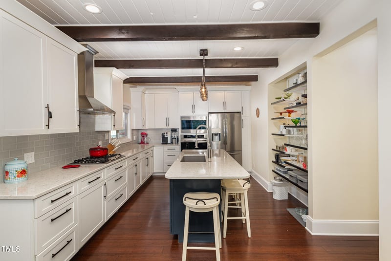 7901 Farnham Ct, Raleigh, NC 27615
