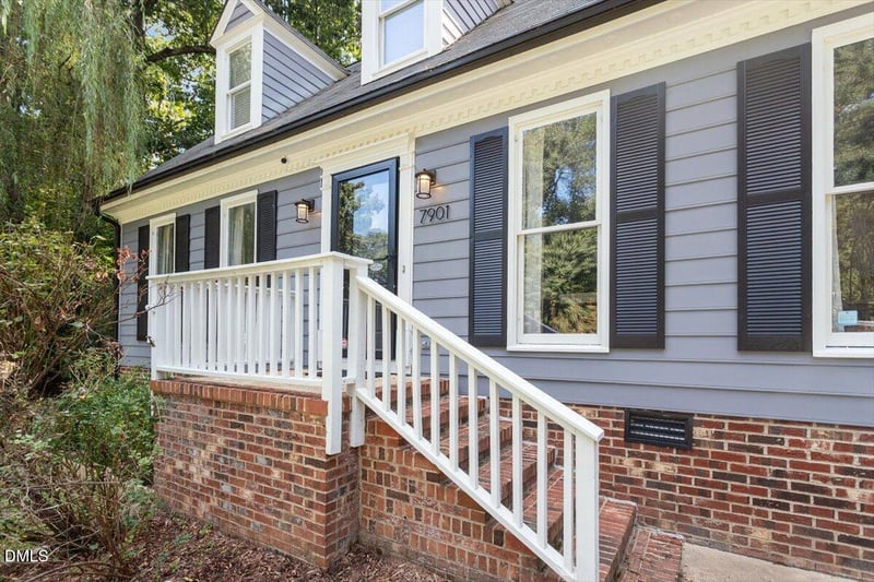 7901 Featherstone Dr, Raleigh, NC 27615