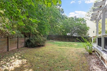 7901 Featherstone Dr, Raleigh, NC 27615