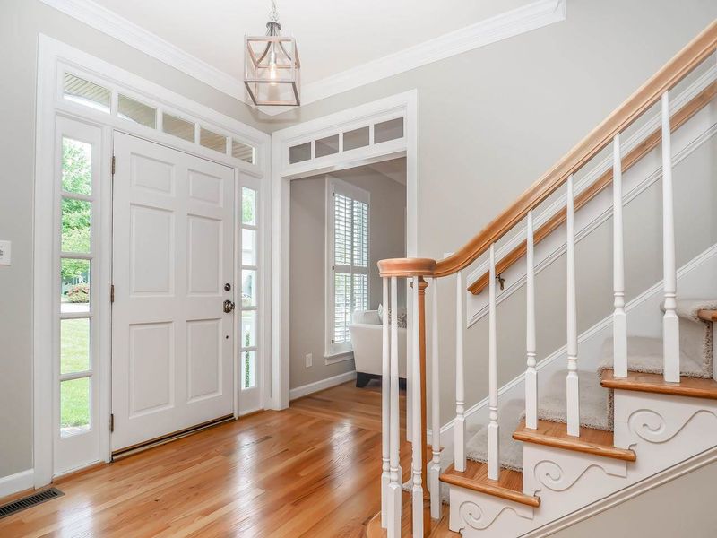 7901 Looking Glass Ct, Raleigh, NC 27612