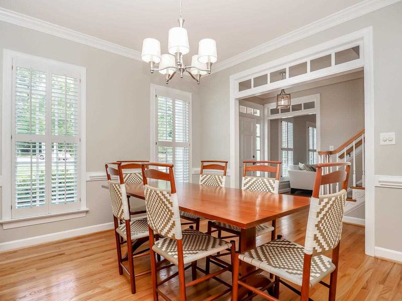7901 Looking Glass Ct, Raleigh, NC 27612