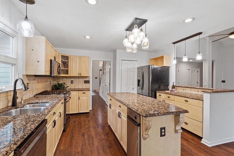 7903 Hogan Dr, Wake Forest, NC 27587