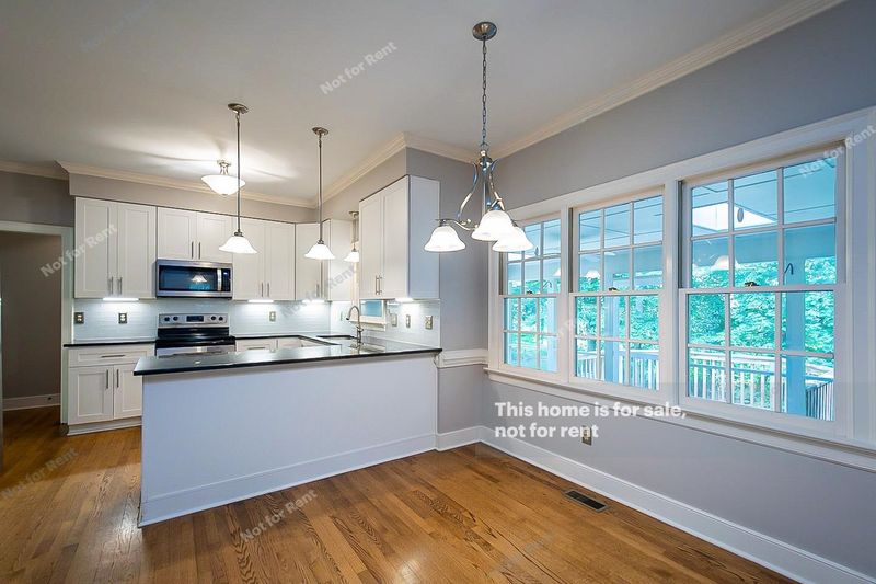7904 Farnham Ct, Raleigh, NC 27615