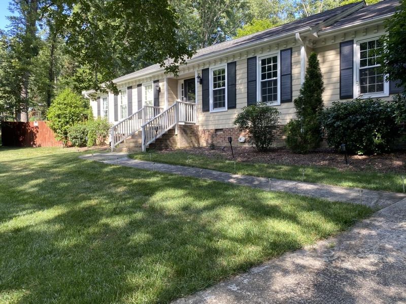 7904 Flint Rock Cir, Raleigh, NC 27613