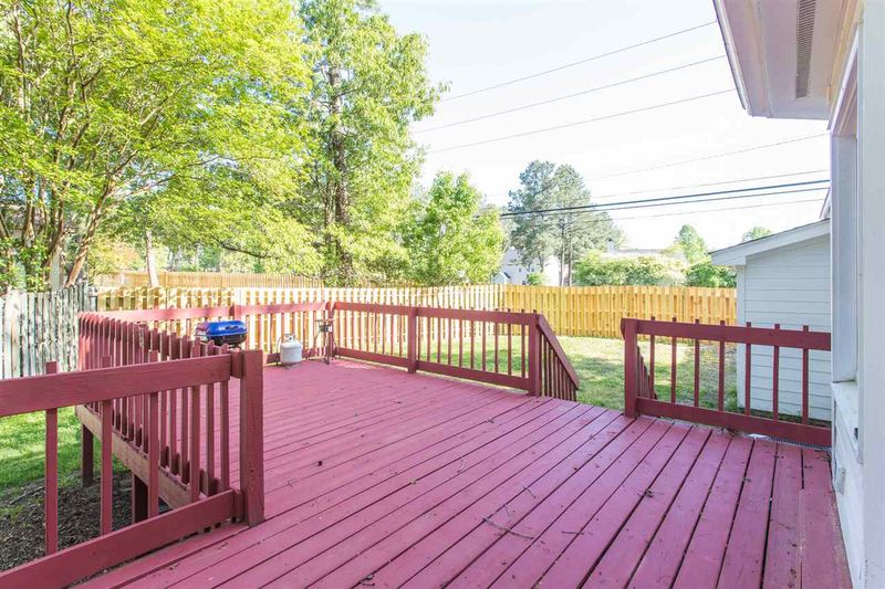 7904 Round Oak Rd, Raleigh, NC 27616