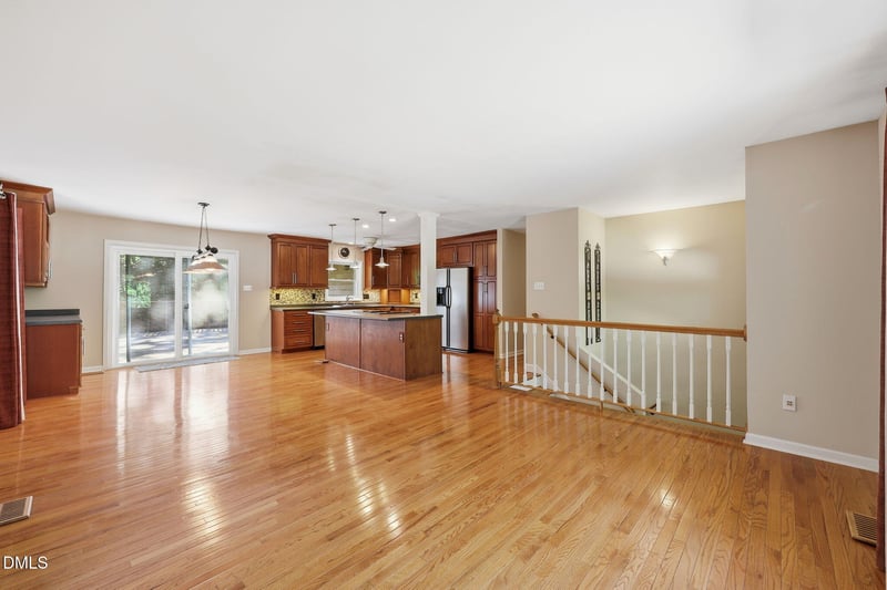 7904 Whitley Dr, Raleigh, NC 27613