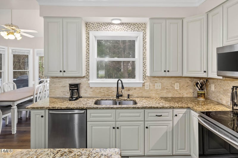 7905 Pony Pasture Ct, Raleigh, NC 27612