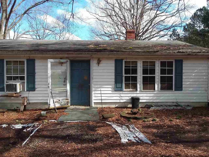 7906 Orange Grove Rd, Chapel Hill, NC 27516