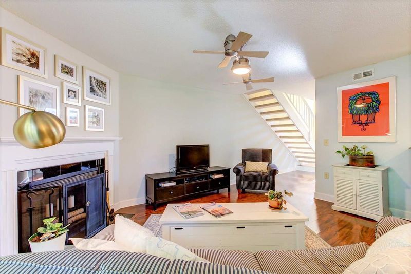7908 Falcon Rest Dr, Raleigh, NC 27615