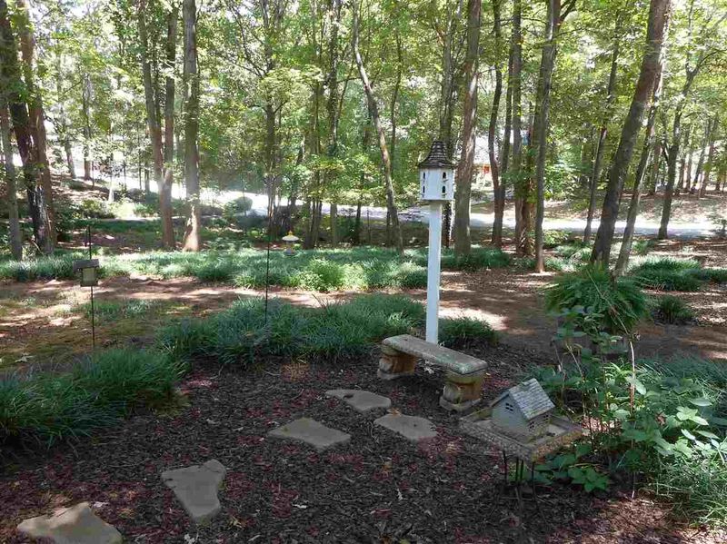 7909 Netherlands Dr, Raleigh, NC 27606