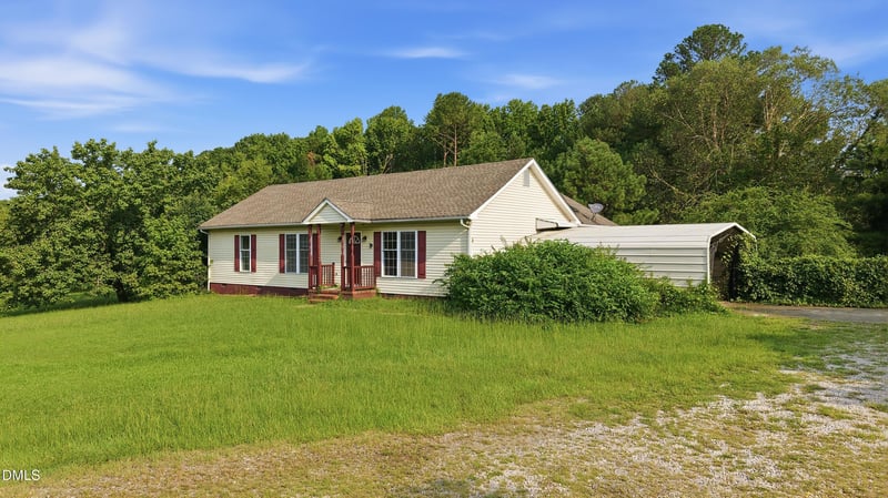7912 Smith Rd, Apex, NC 27539