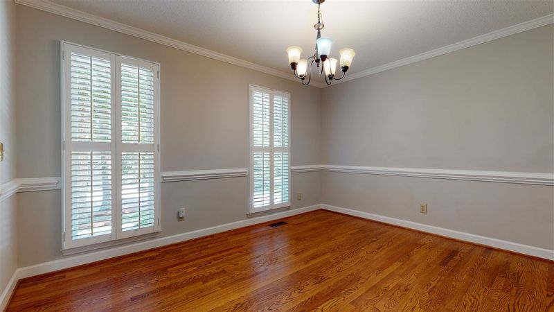 7912 Vandemere Ct, Raleigh, NC 27615