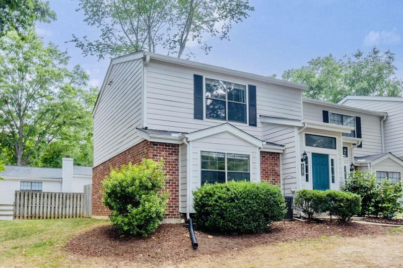 7913 Falcon Rest Cir, Raleigh, NC 27615