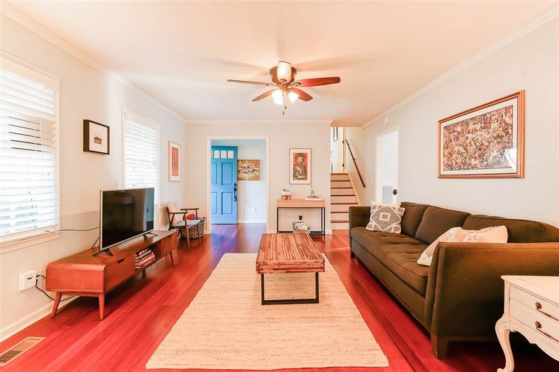 7913 Twin Oak Ct, Raleigh, NC 27615