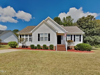 7917 Wilson Pond Ln, Fuquay Varina, NC 27526