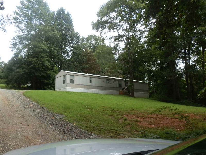 7917 Wolfe Ln, Snow Camp, NC 27349
