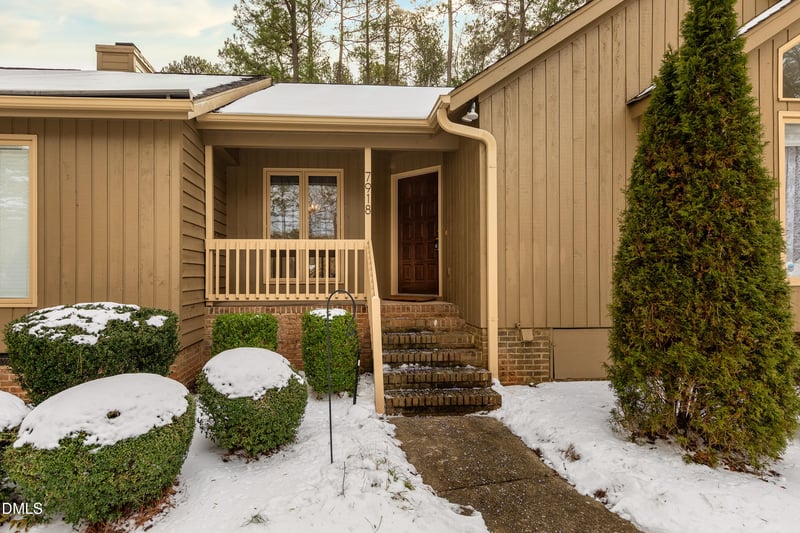 7918 Wood Cove Ct, Raleigh, NC 27615