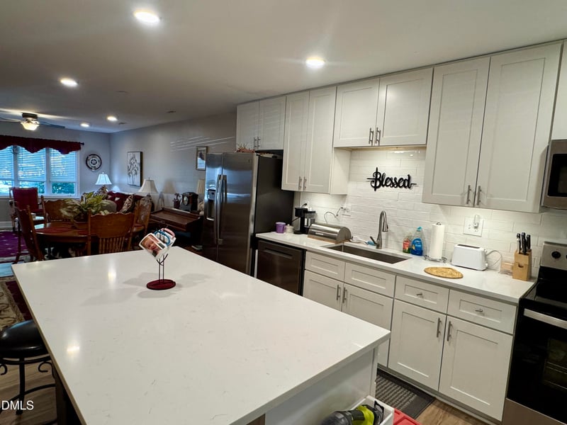 7925 Brown Bark Pl, Raleigh, NC 27615