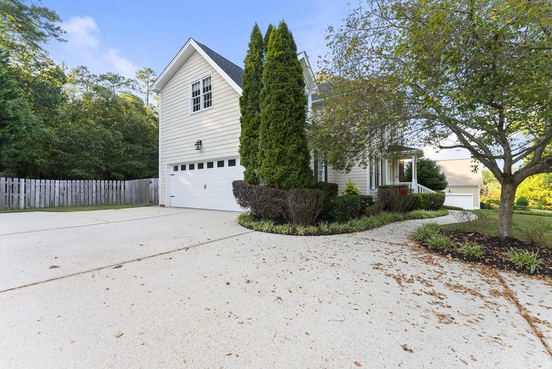 7925 Fairlake Dr, Wake Forest, NC 27587