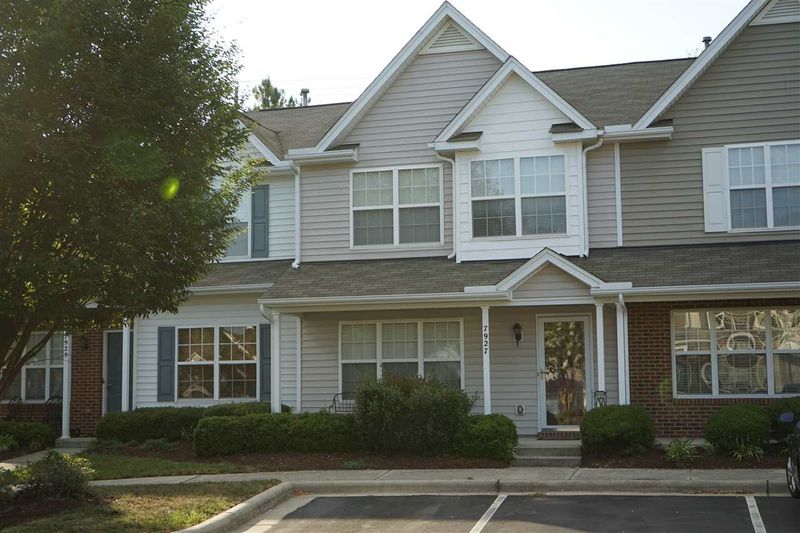 7927 Averette Hill Dr, Raleigh, NC 27616