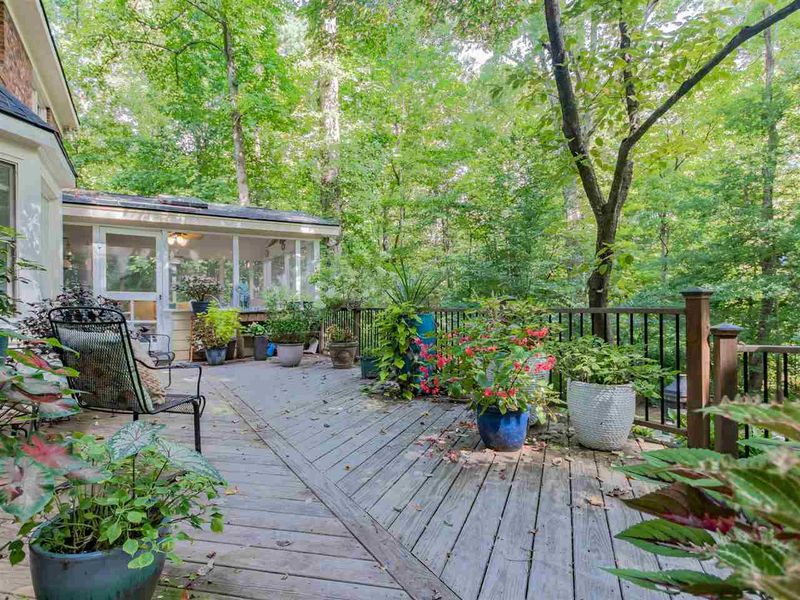 7928 Netherlands Dr, Raleigh, NC 27606