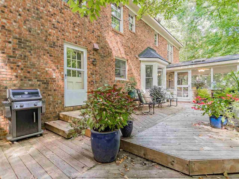 7928 Netherlands Dr, Raleigh, NC 27606