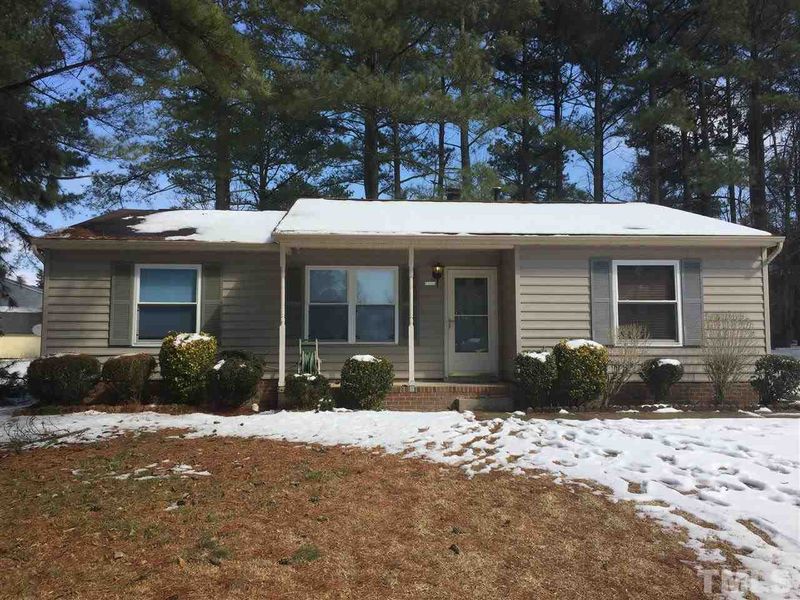 7932 Wynewood Dr, Raleigh, NC 27616