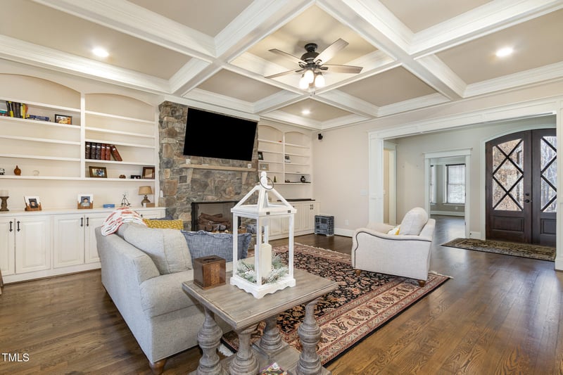 7936 Nc 42 , Holly Springs, NC 27540