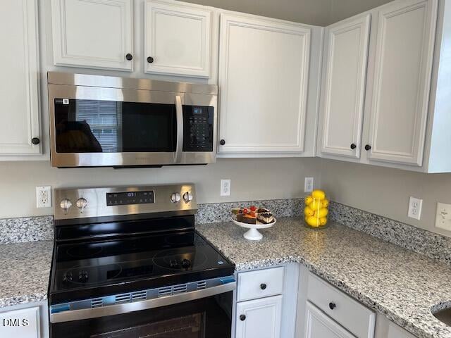 7940 Averette Hill Dr, Raleigh, NC 27616