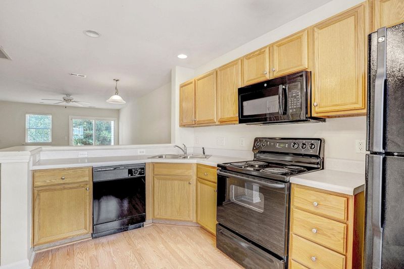7945 Averette Hill Dr, Raleigh, NC 27616