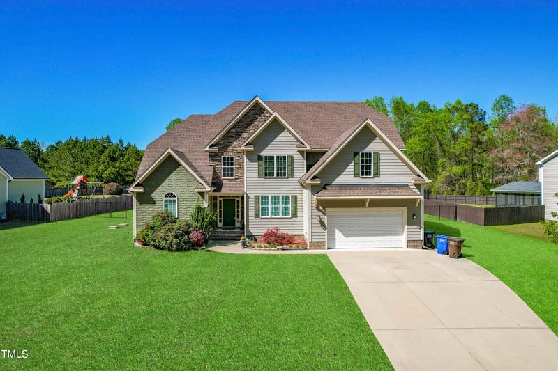 7945 Parker Mill Trl, Fuquay Varina, NC 27526