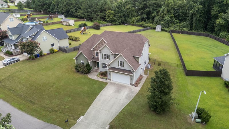 7945 Parker Mill Trl, Fuquay Varina, NC 27526