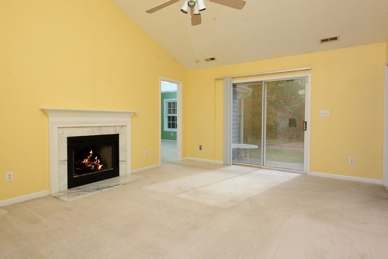 8 Amador Pl, Durham, NC 27712