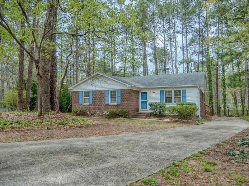 8 Amayo Ct, Durham, NC 27113