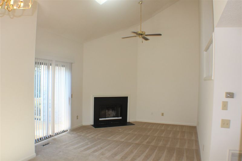 8 Applewood Sq, Durham, NC 27713